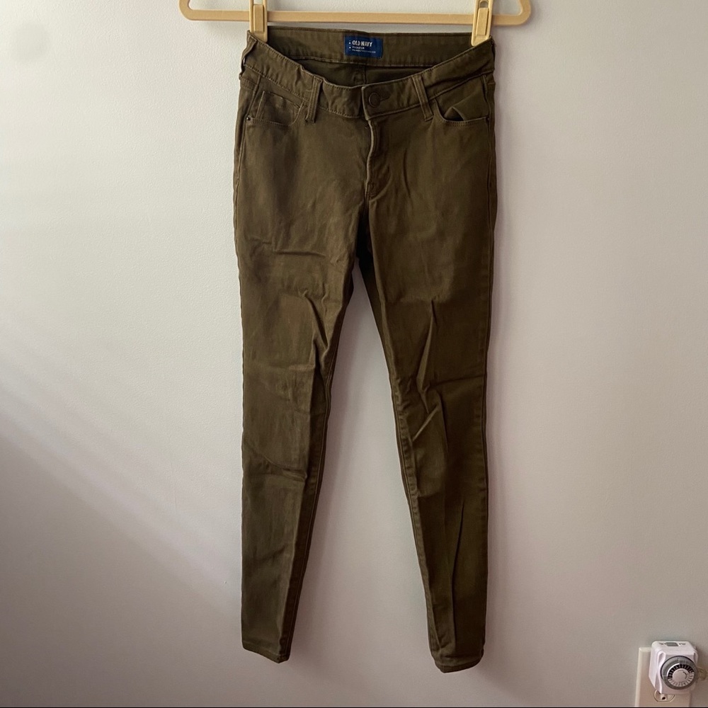 Old Navy Mid Rise Rockstar Sateen Skinny Pant